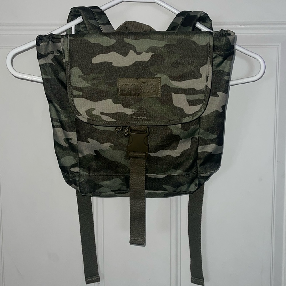 NEW PINK Victoria’s Secret NWOT camo drawstring  mini backpack adjustable straps
